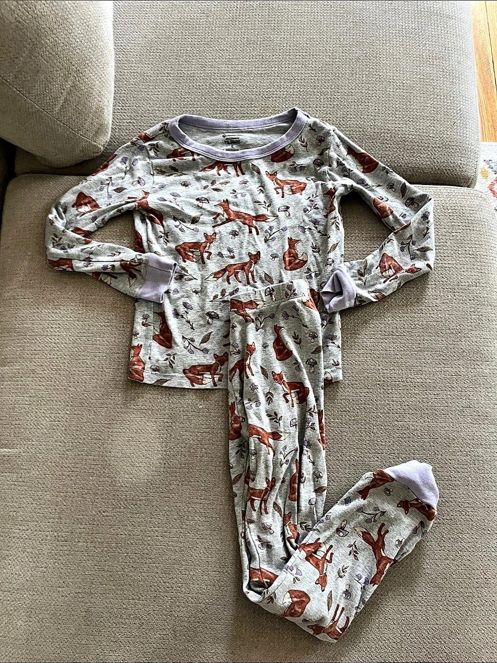 💙5 for $10💙Members mark Girls Size 6 Fox Pajama Set Gray